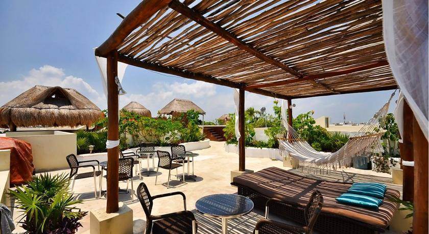 Aparthotel Encanto Riviera 3*