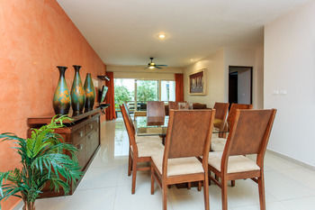 Sabbia 4102- Bedrooms All-In Suite Apartment Playa del Carmen