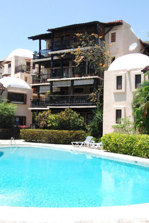 Casita Coba Steps Beach Apartment
