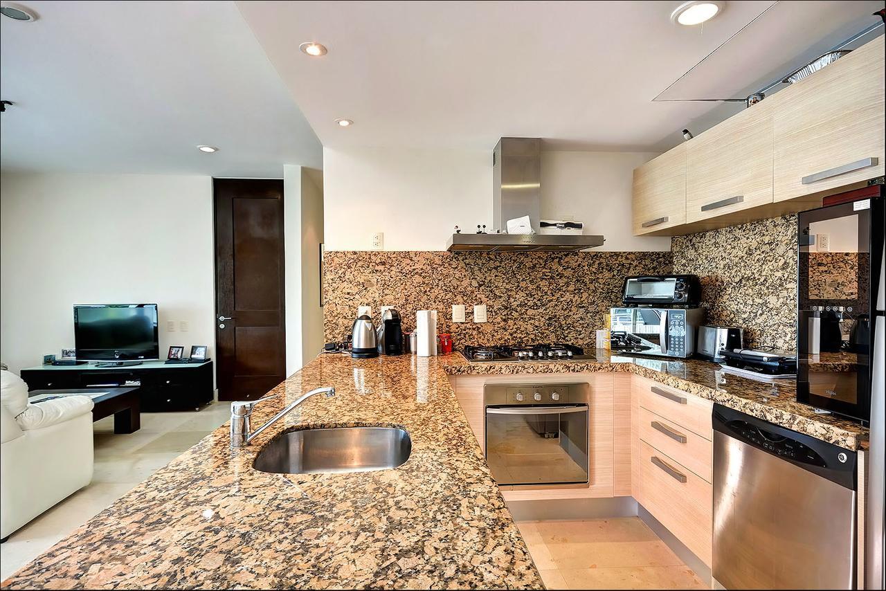 Apartamento Luxurious & In Playa Steps From The Playa del Carmen
