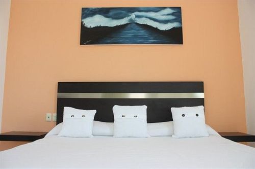 Hotel Plaza Playa 3*