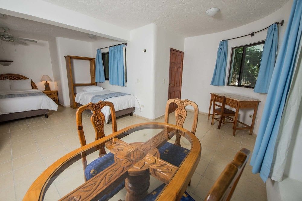Luna Blue Hotel 3*