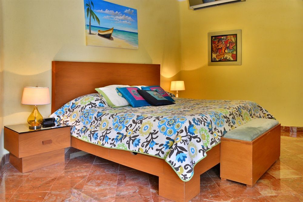 Corto Maltes Playa del Carmen