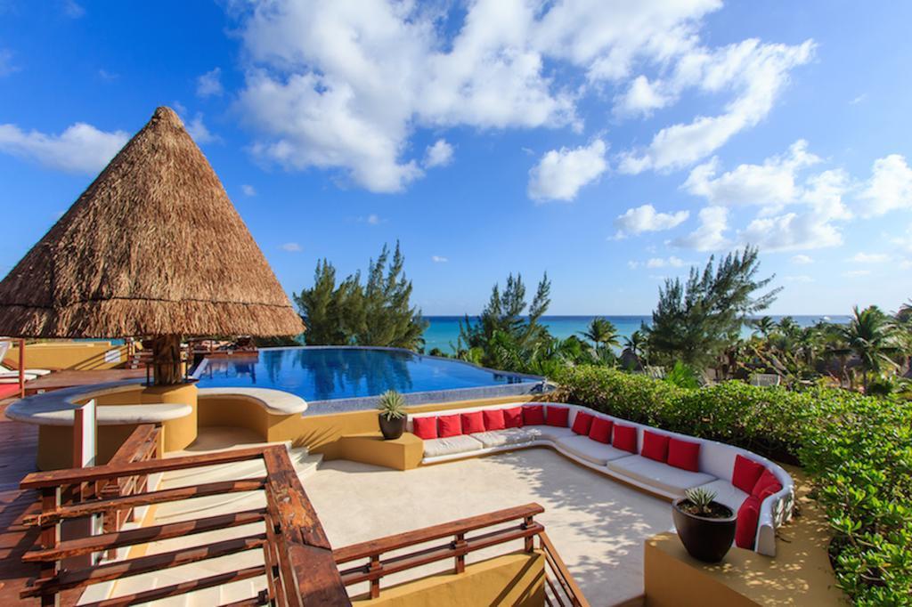 Secret Paradise *