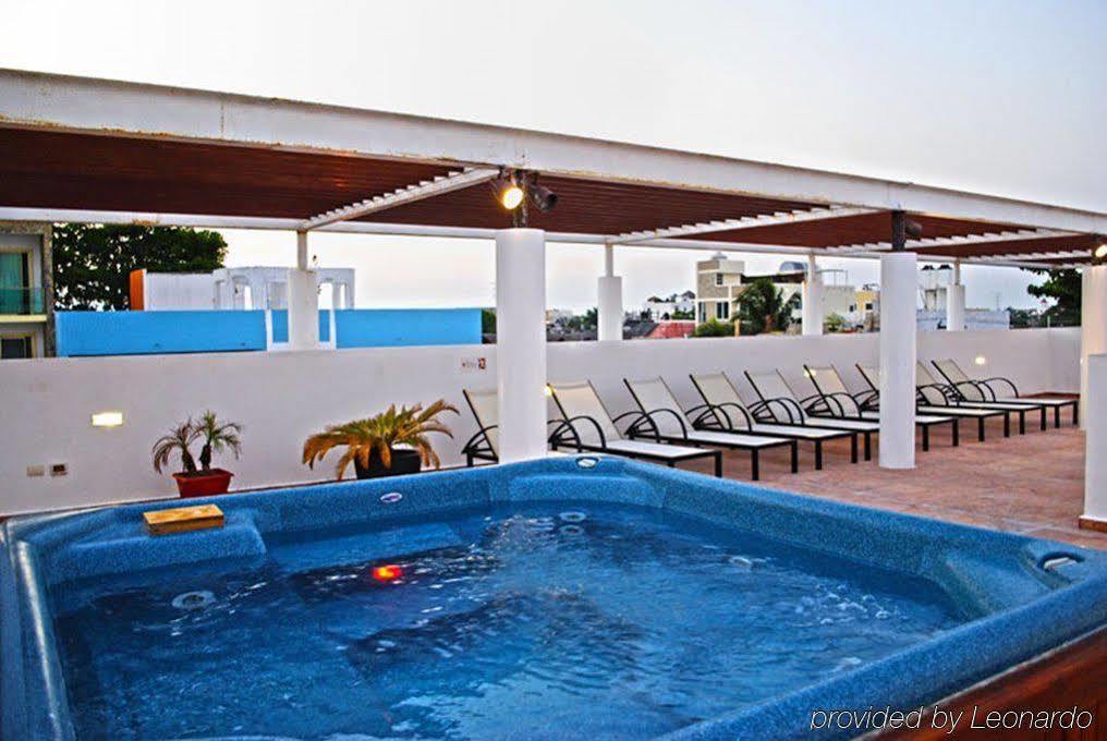 Bambu Aparthotel 3*