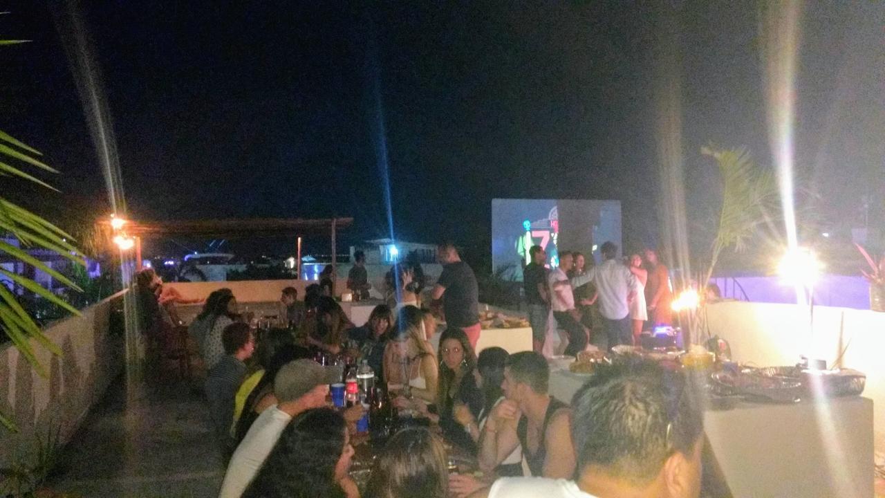Izsla Hostel Playa Del Carmen Hostal