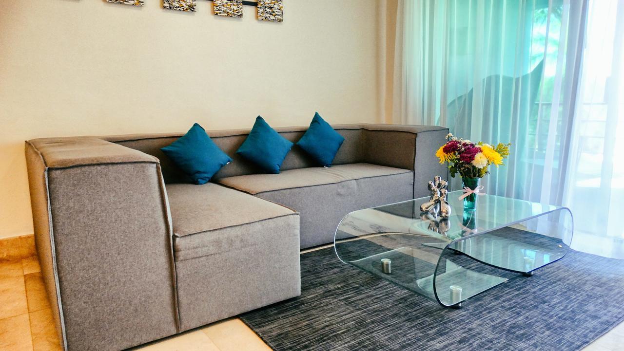 Apartamento Luxurious & In Playa Steps From The