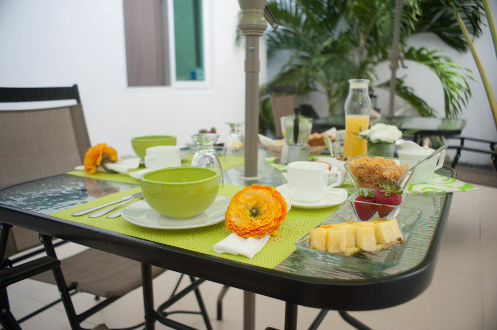 Bed & Breakfast Casa Felicidad 3*