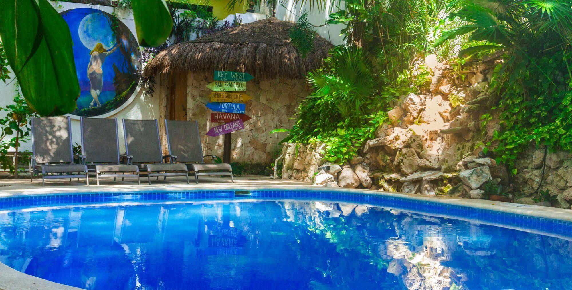 Hotel Luna Blue