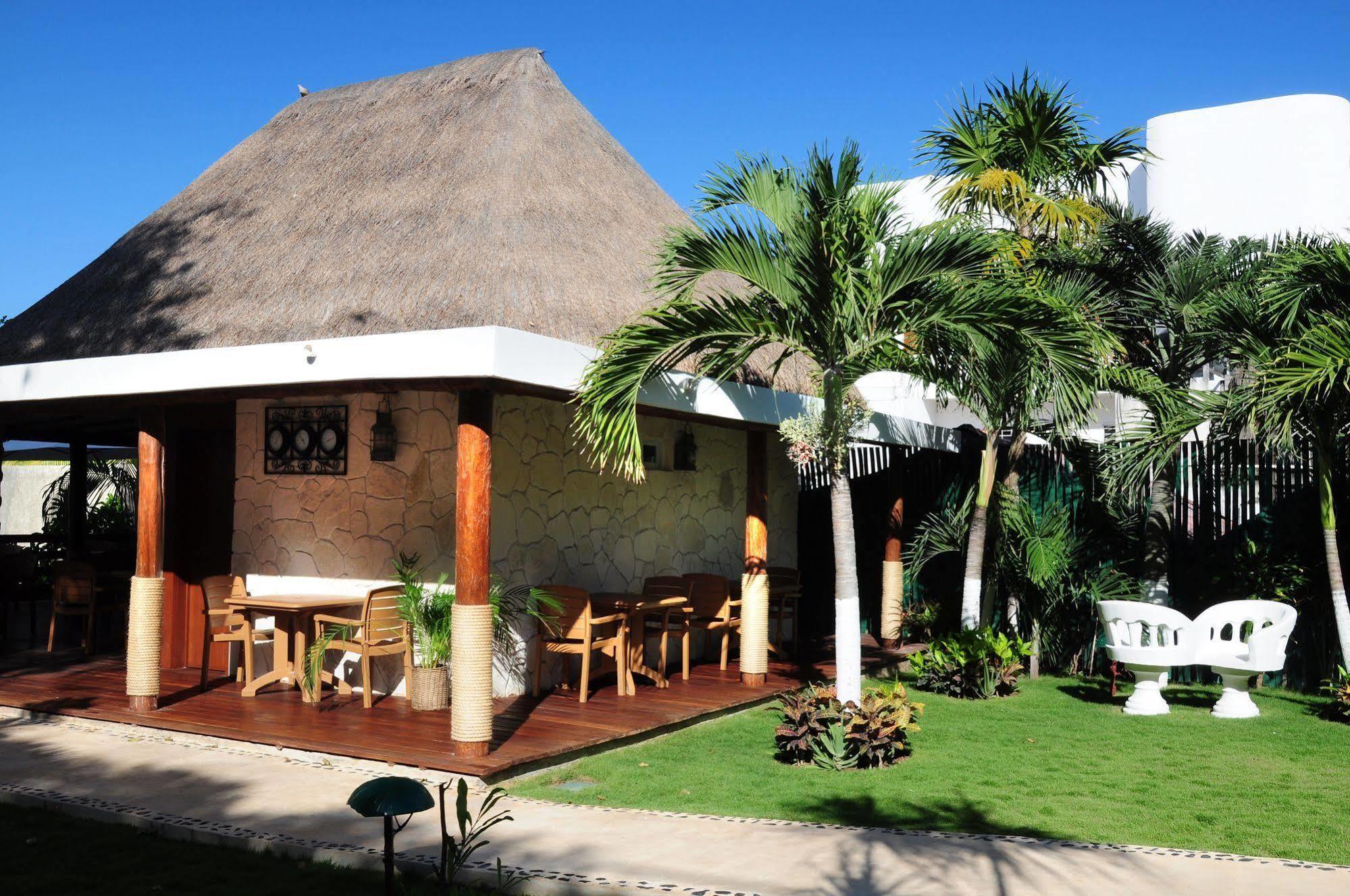 Sian Kaan Hotel