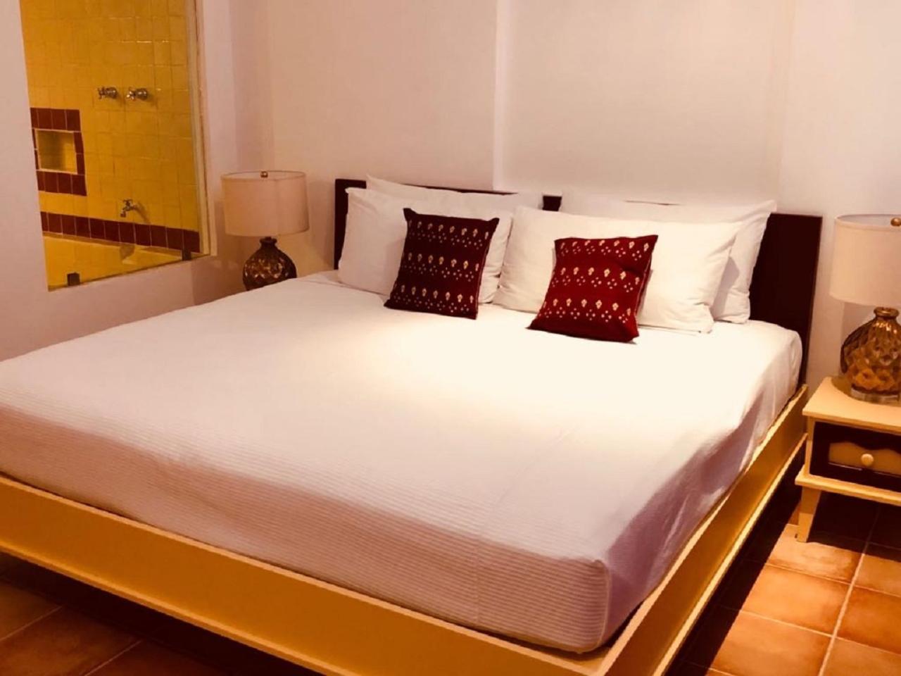 La Armonia Hotel