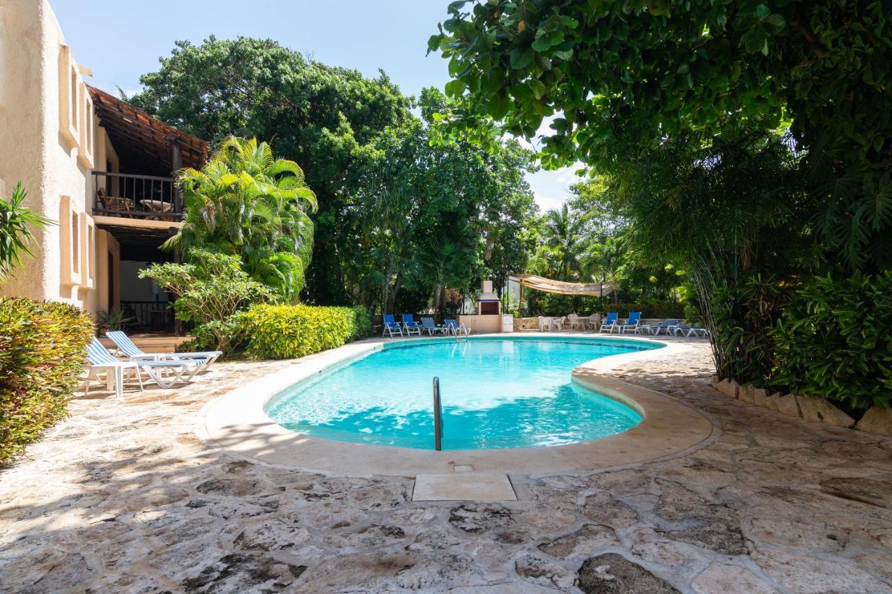 Casita Coba Steps Beach