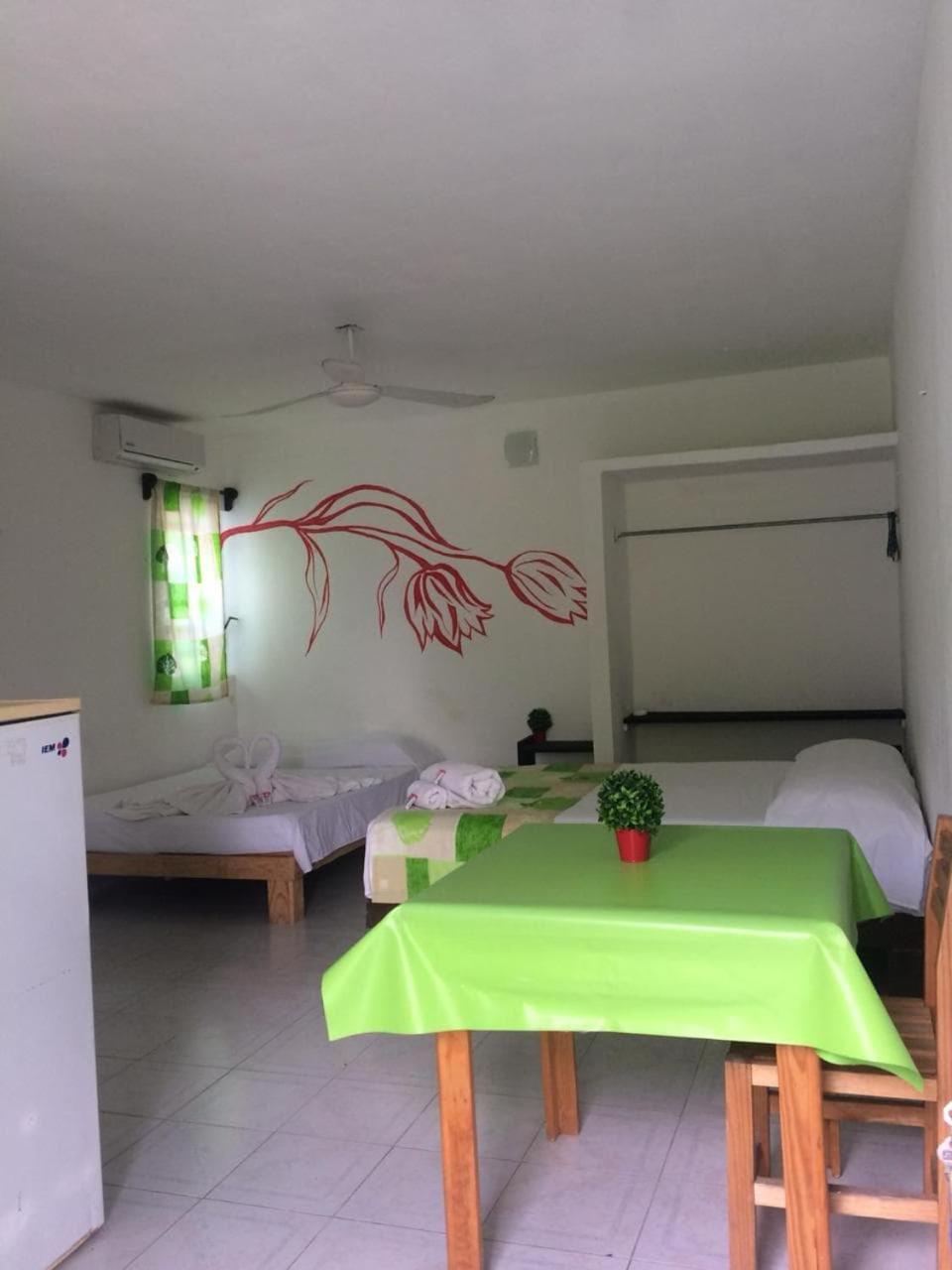Maya Vacanze Casa Naranja *