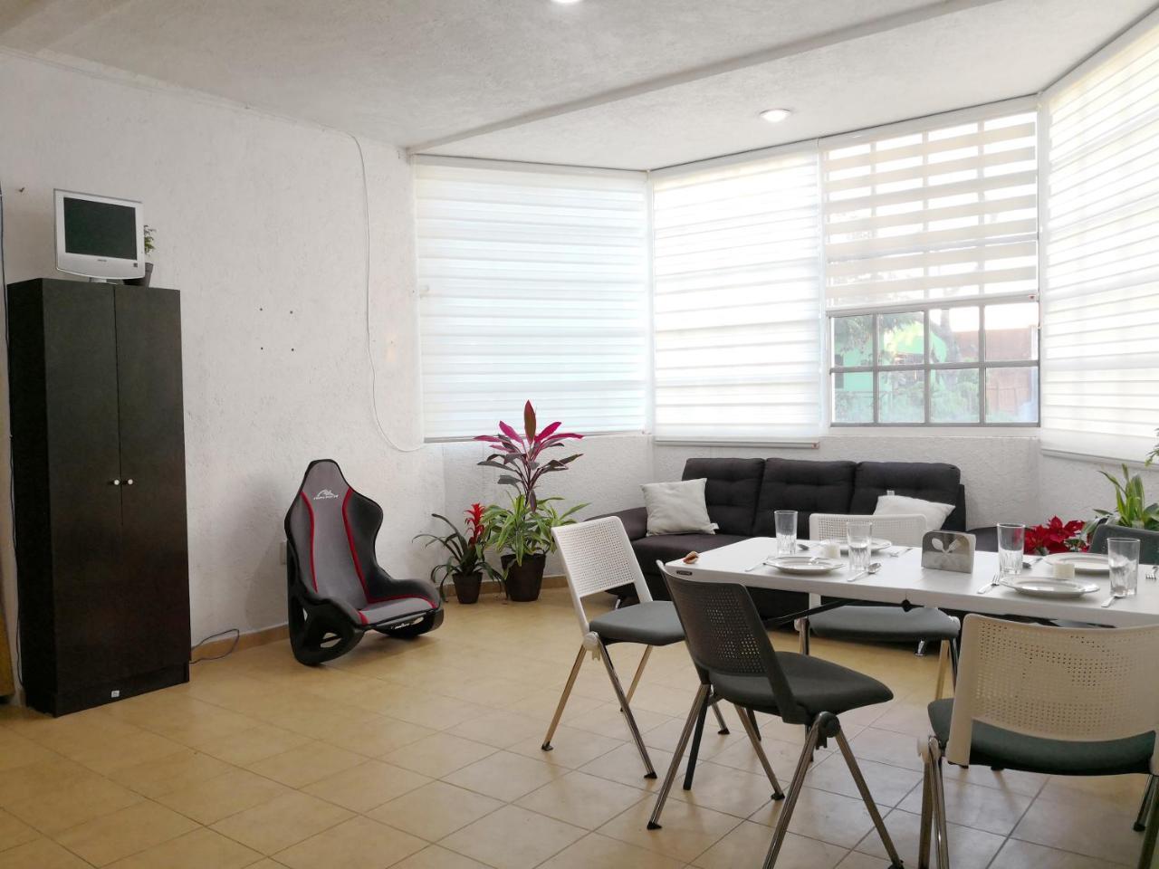 Kaban 44 Albergue *
