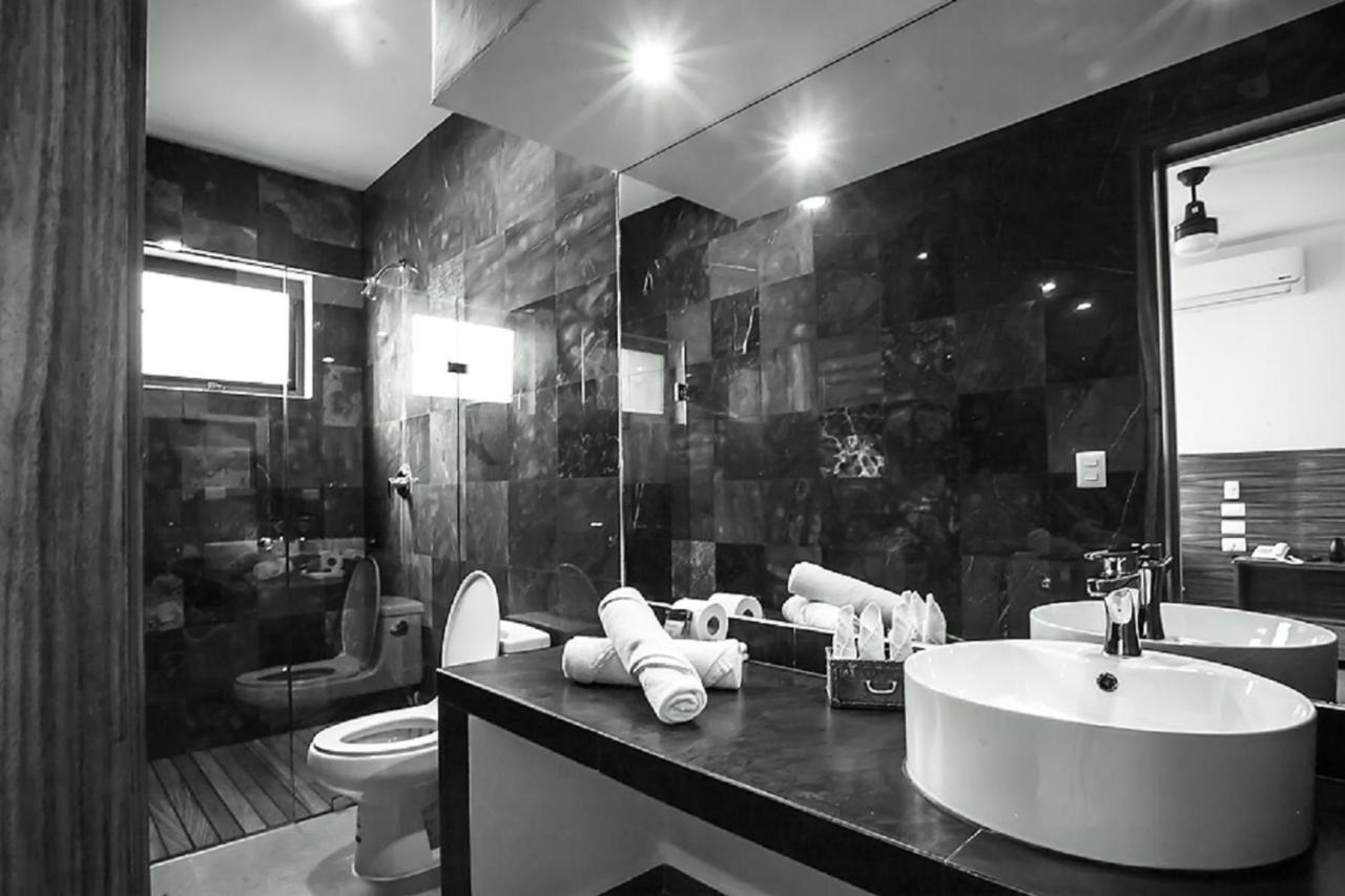 Hotel Mow Midtown & Residences Playa del Carmen