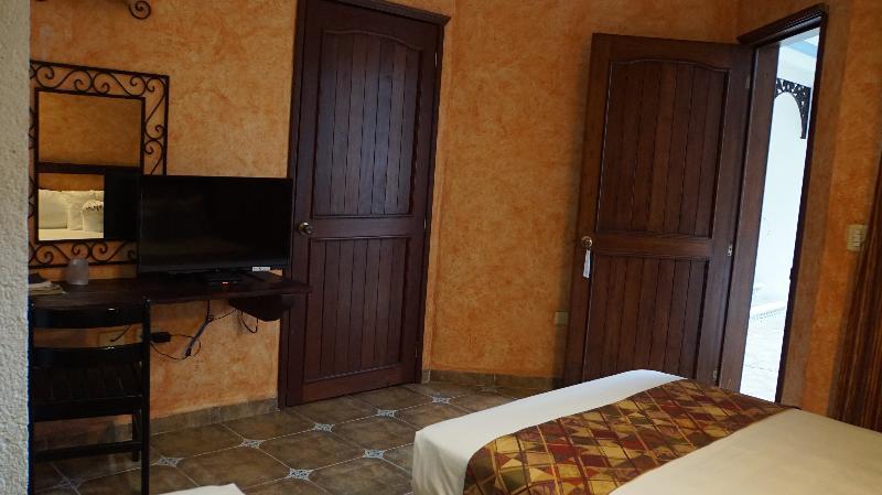 Hotel Alux