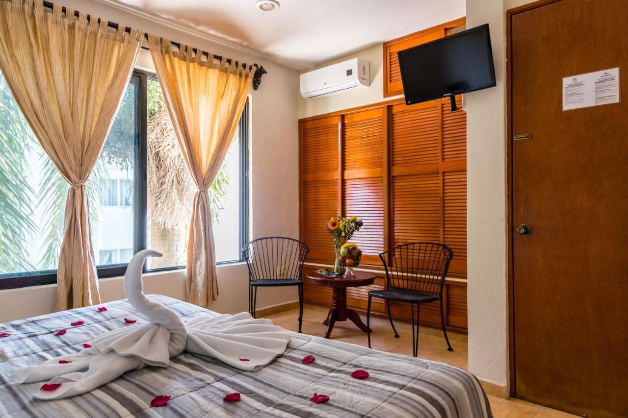 Moonshine Hotel 3*