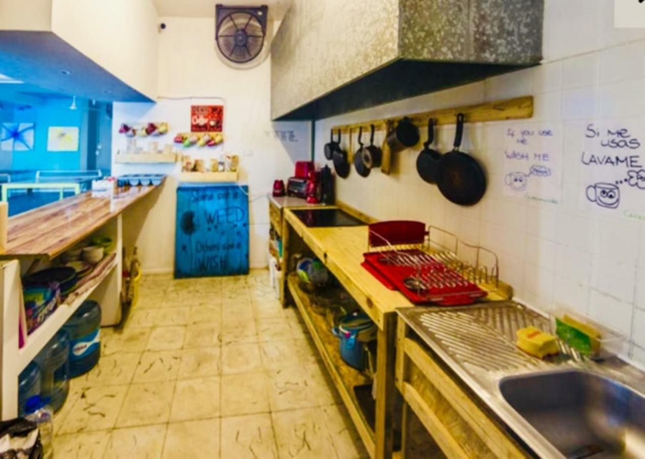 Guacamundo 5th. Ave Hostel *