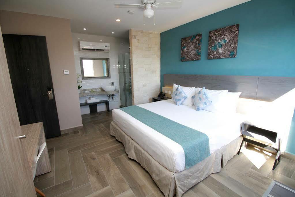 Bfh Attraction Deluxe Hotel 3*