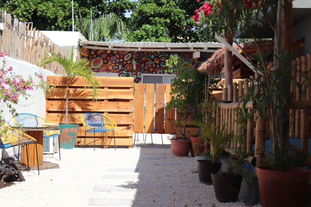 Wabi Hostal *