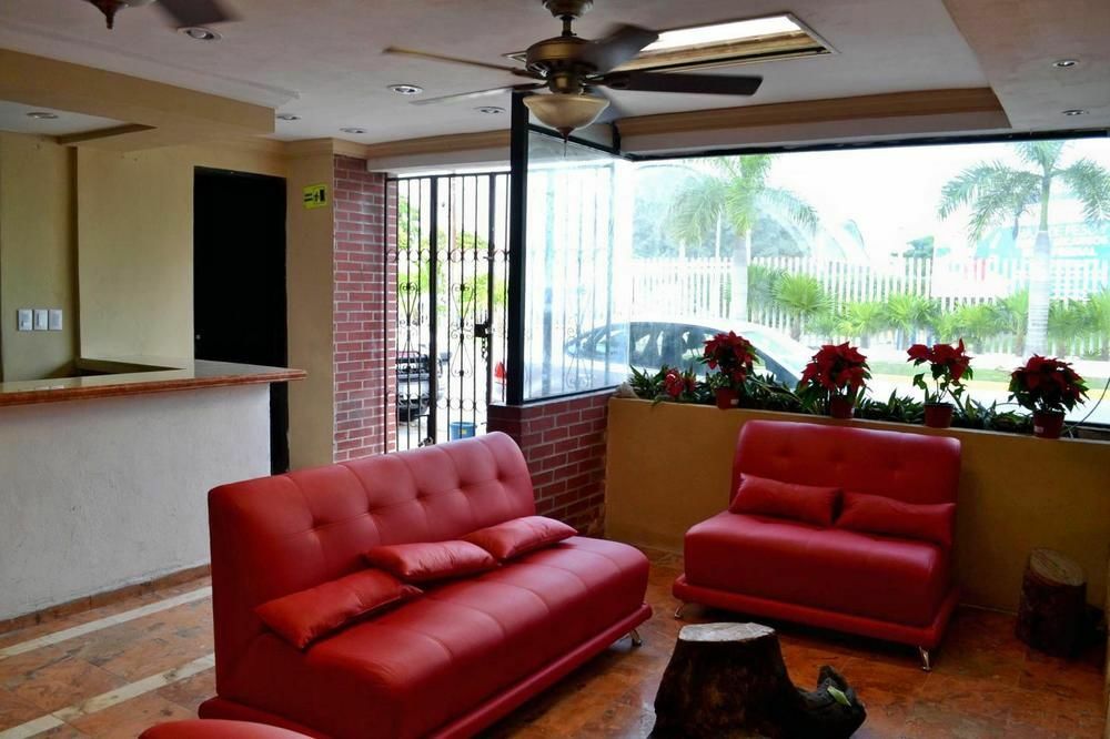 Hostel Deja *