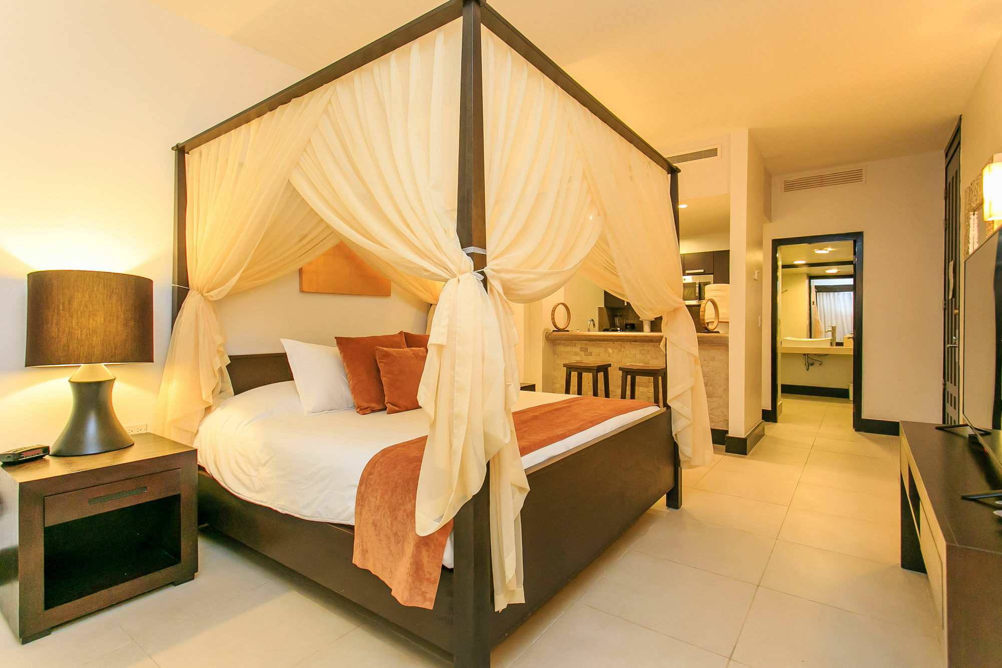 Exclusive Aldea Thai