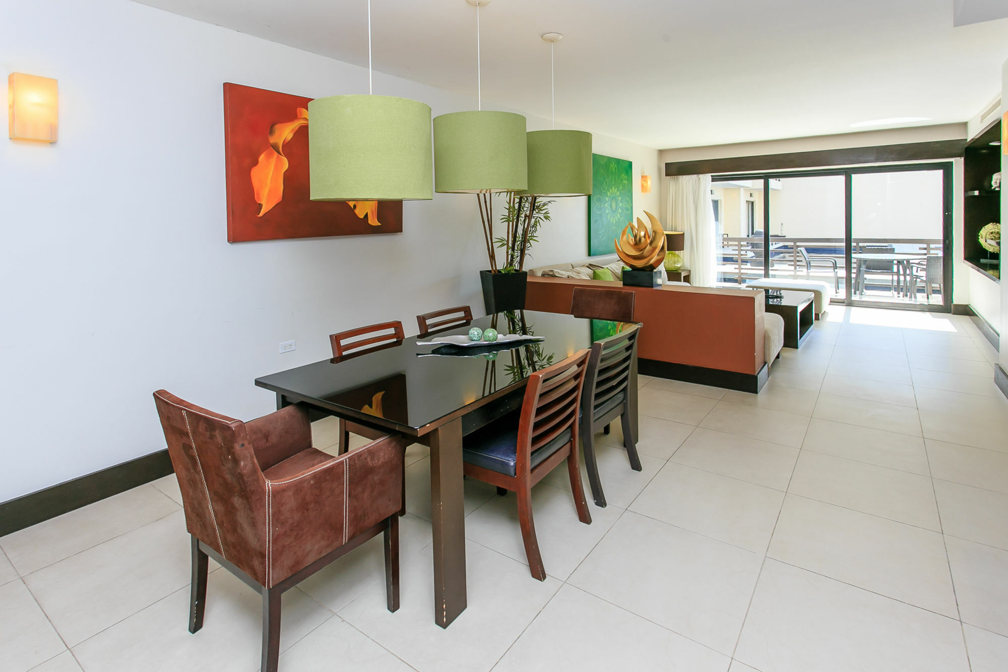 Exclusive Aldea Thai Apartment