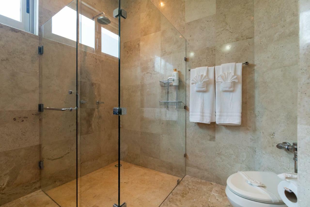 Casa Martini- Oceanfront Private Pool House For 6 * Playa del Carmen