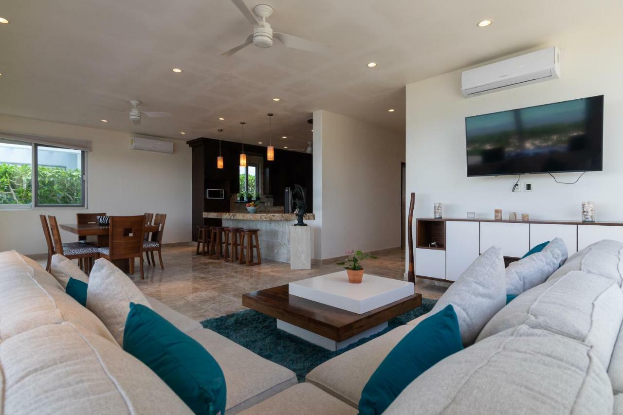 Casa Martini- Oceanfront Private Pool House For 6 Ferienhaus *