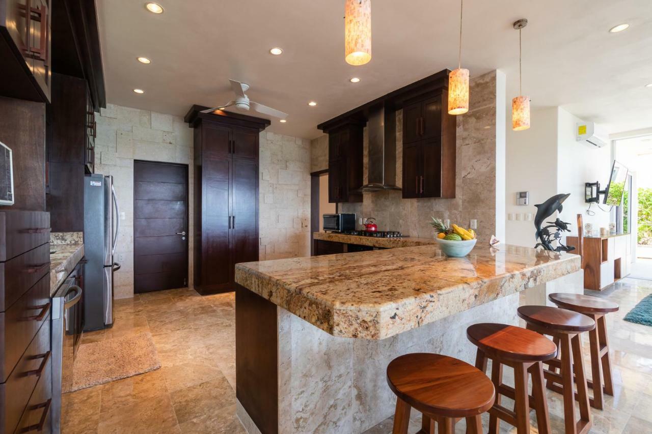 Casa Martini- Oceanfront Private Pool House For 6 Playa del Carmen