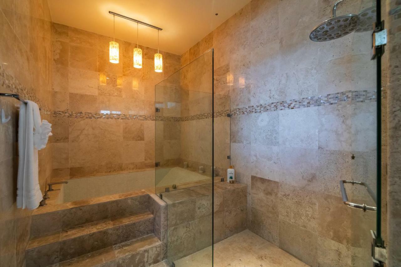 Ferienhaus Casa Martini- Oceanfront Private Pool House For 6