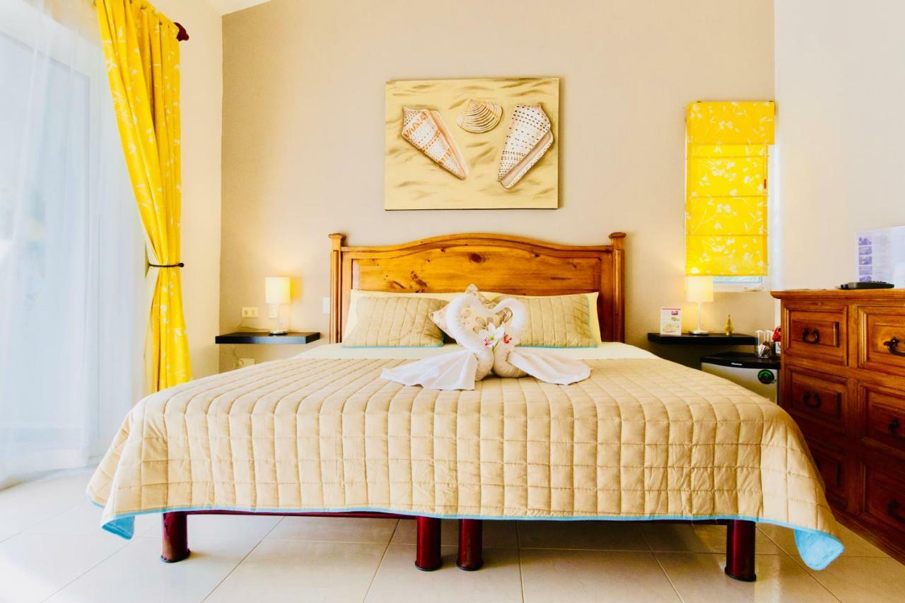 Gorgeous With Pool E8 Playacar Phase 2 Villa *