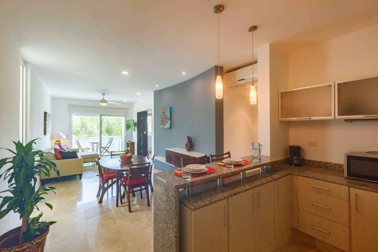 Papaya Apartment