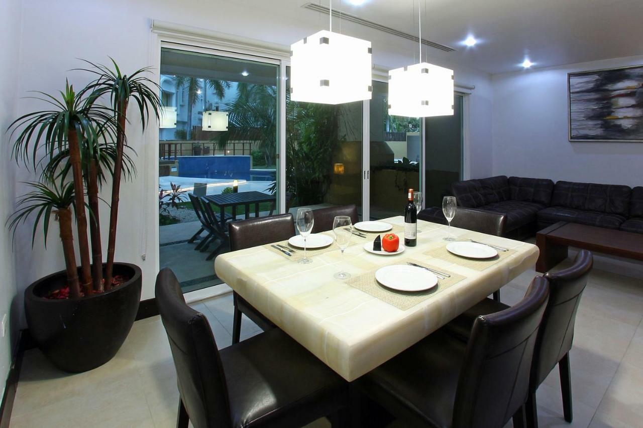Pueblito Escondido By Hola And Land *