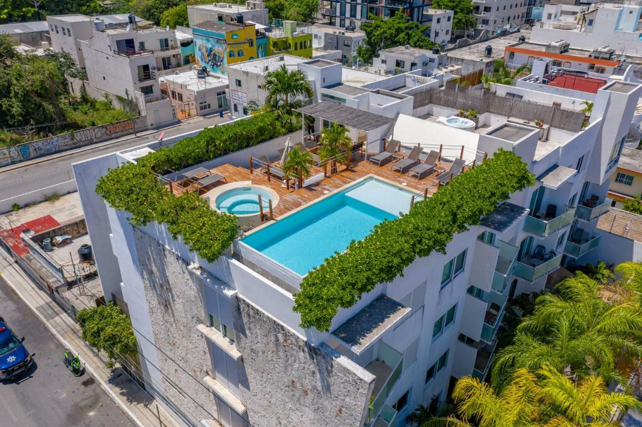 Papaya Apartment