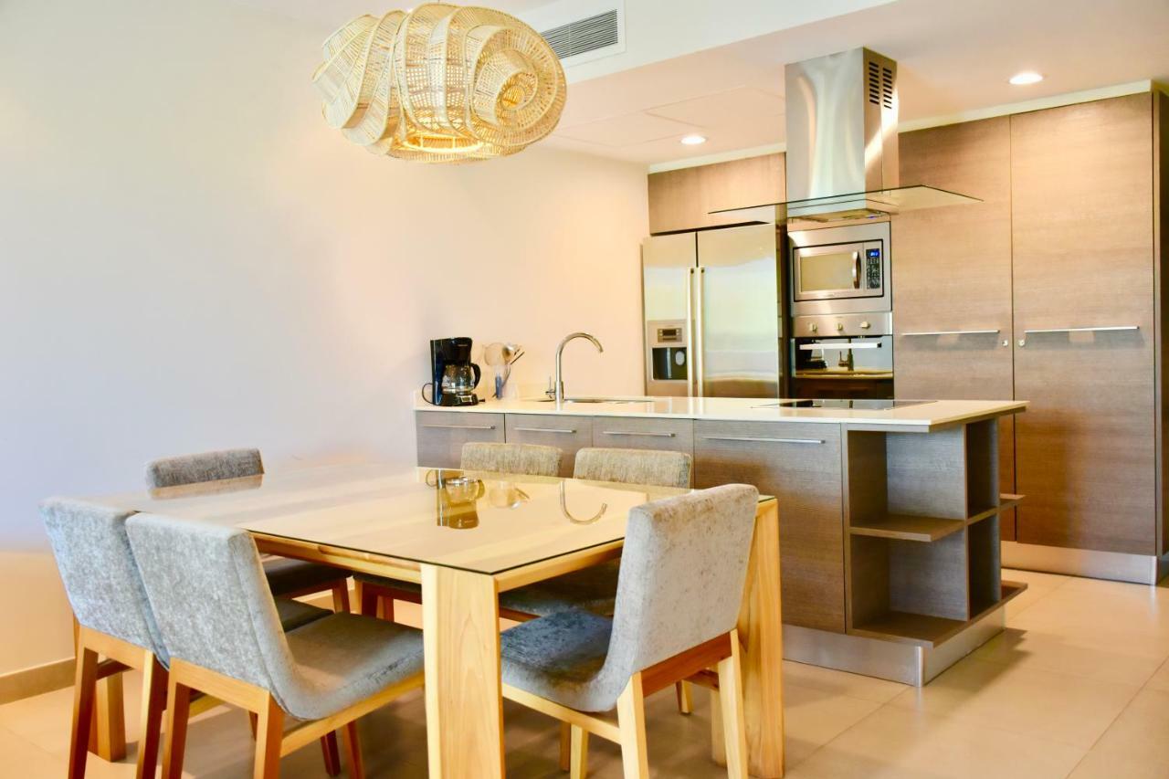 Apartment Family Getaway At Nick Price Residences *