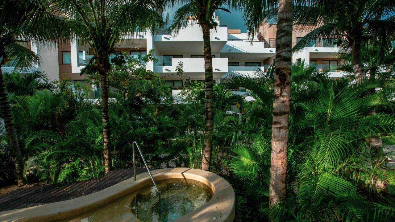 Lorena Ochoa Complex At Grand Coral Apartment *
