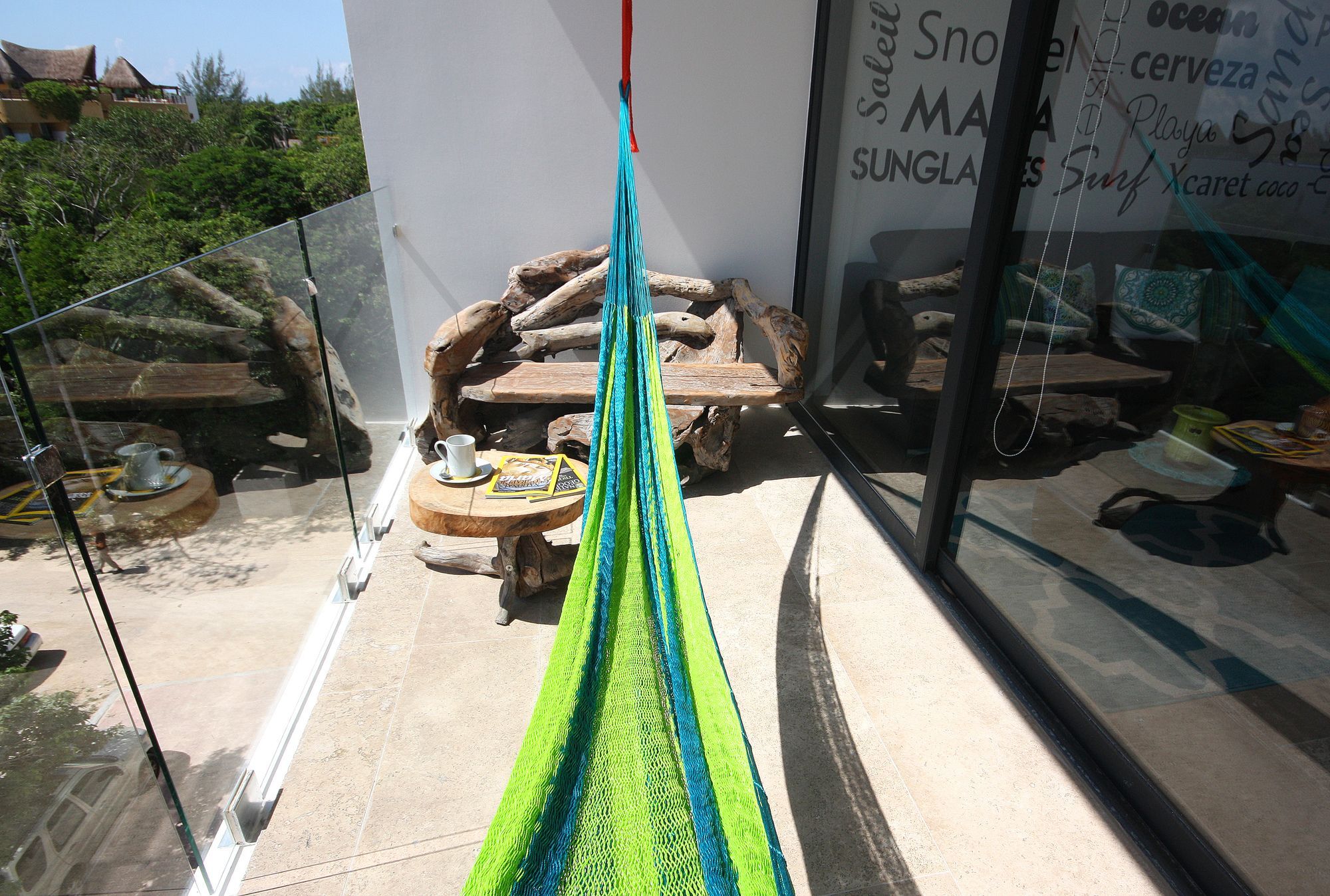 Menesse On The 302 By Imexico * Playa del Carmen