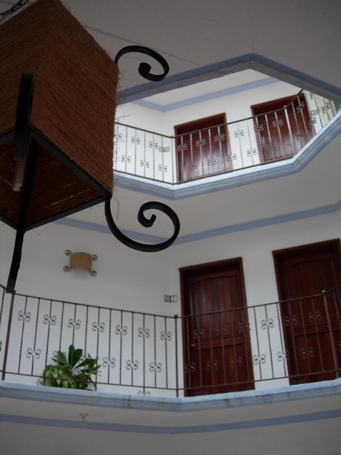 Alux Hotel