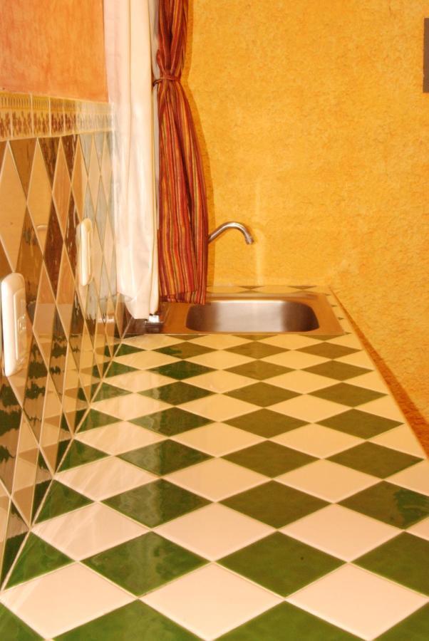 Alux Hotel