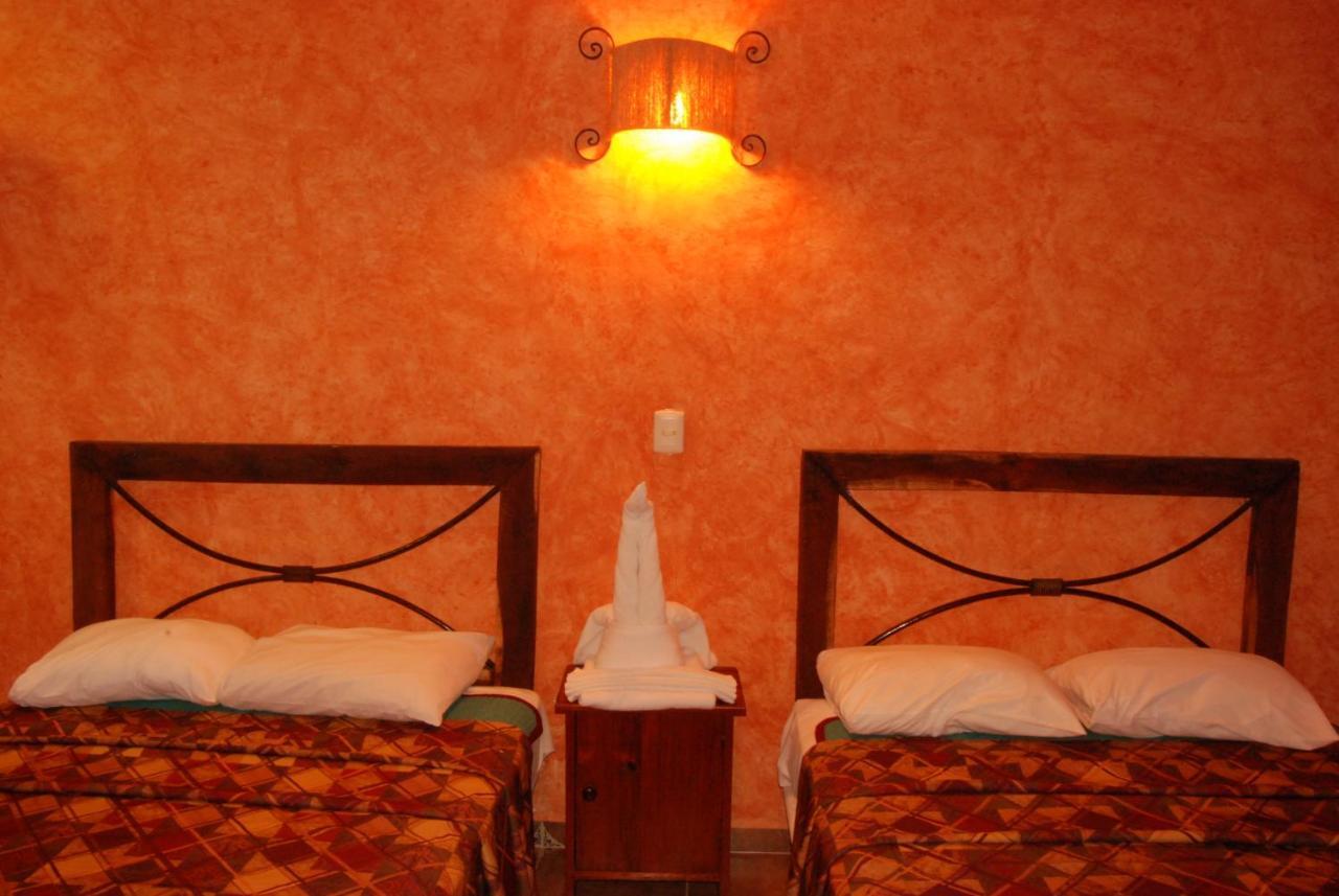 Hotel Alux 2*