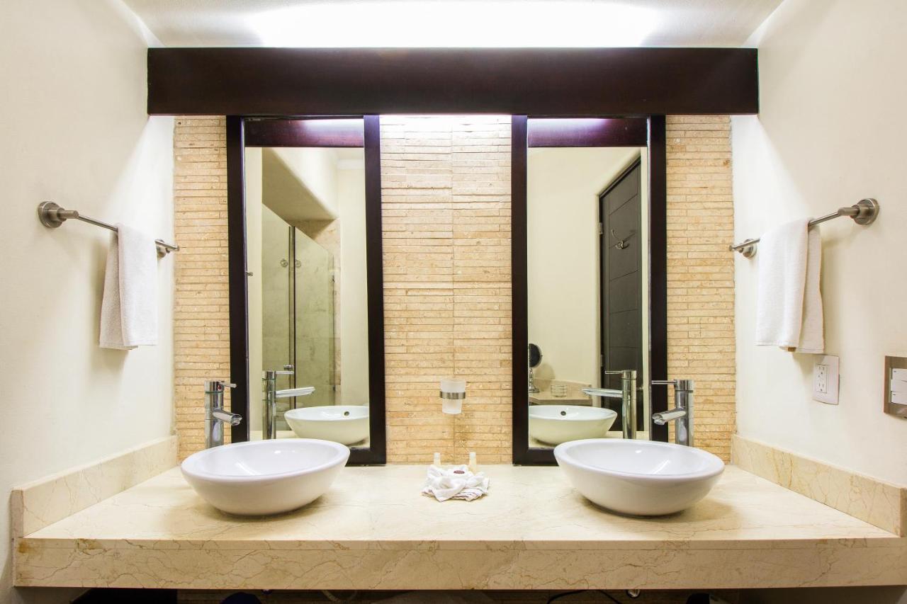 Corto Maltes 203 Apt 2 Bedroom Ocean View * Playa del Carmen