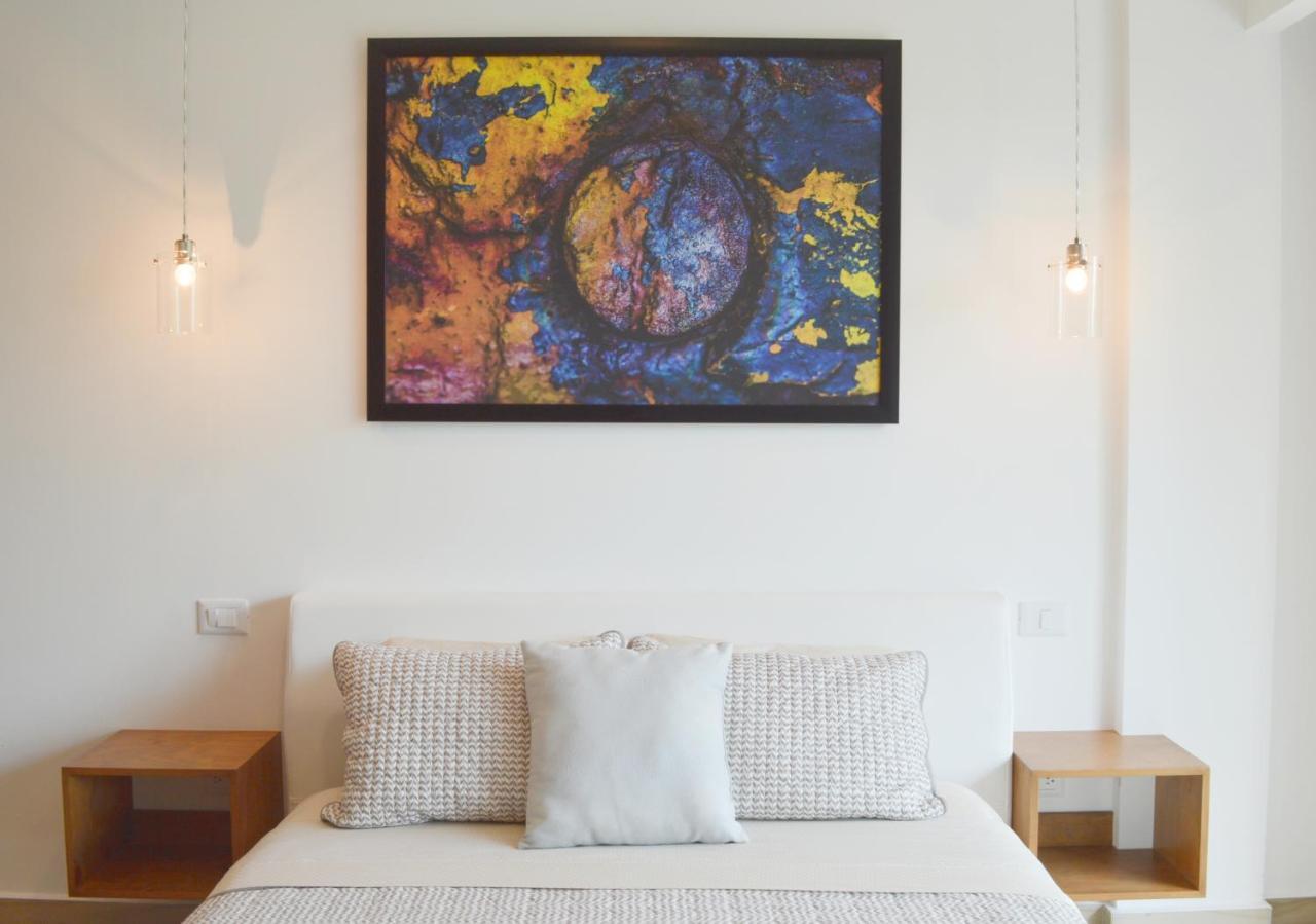 Brand New! Fully Equipped Studio Right On 5th Ave Apartment *