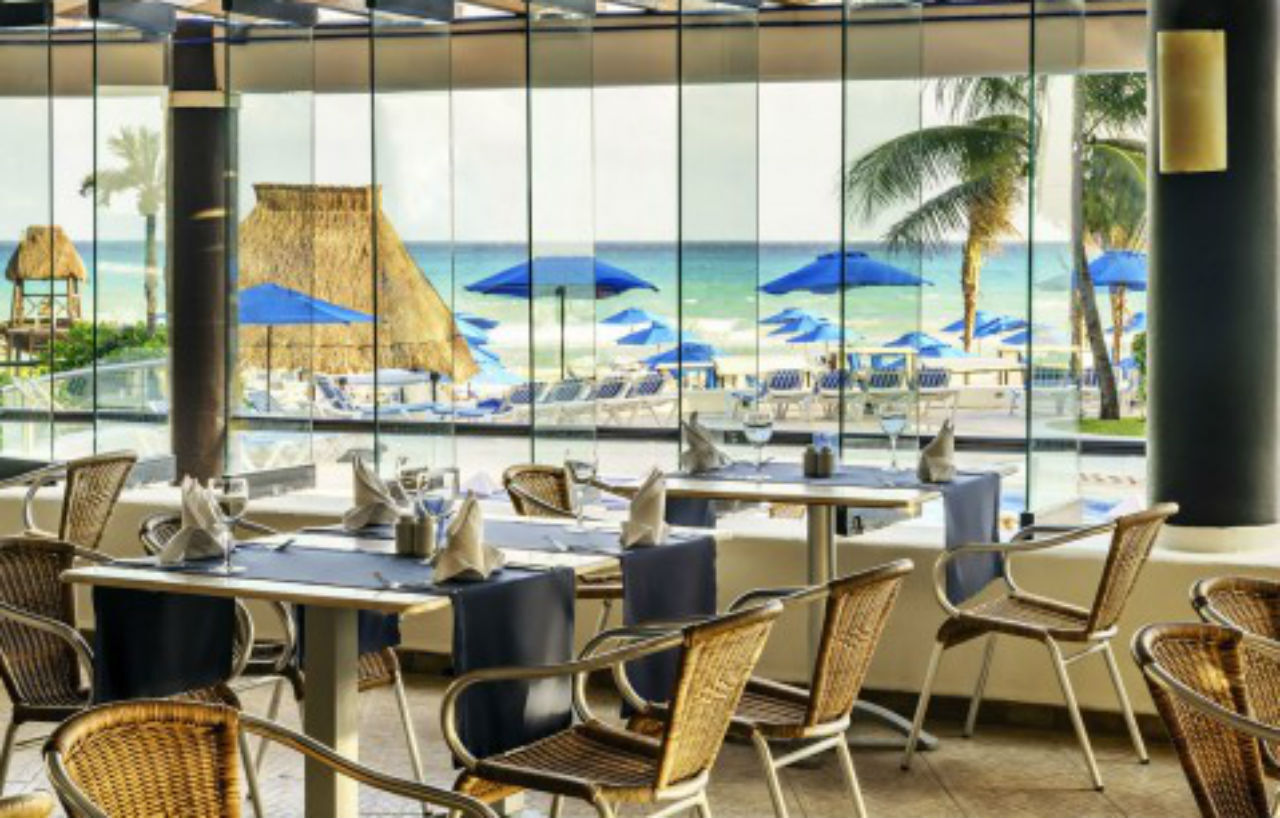 The Reef Playacar &