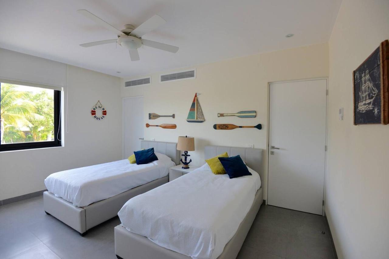 Deluxe Beachside, Private Beach Club And Golf * Playa del Carmen