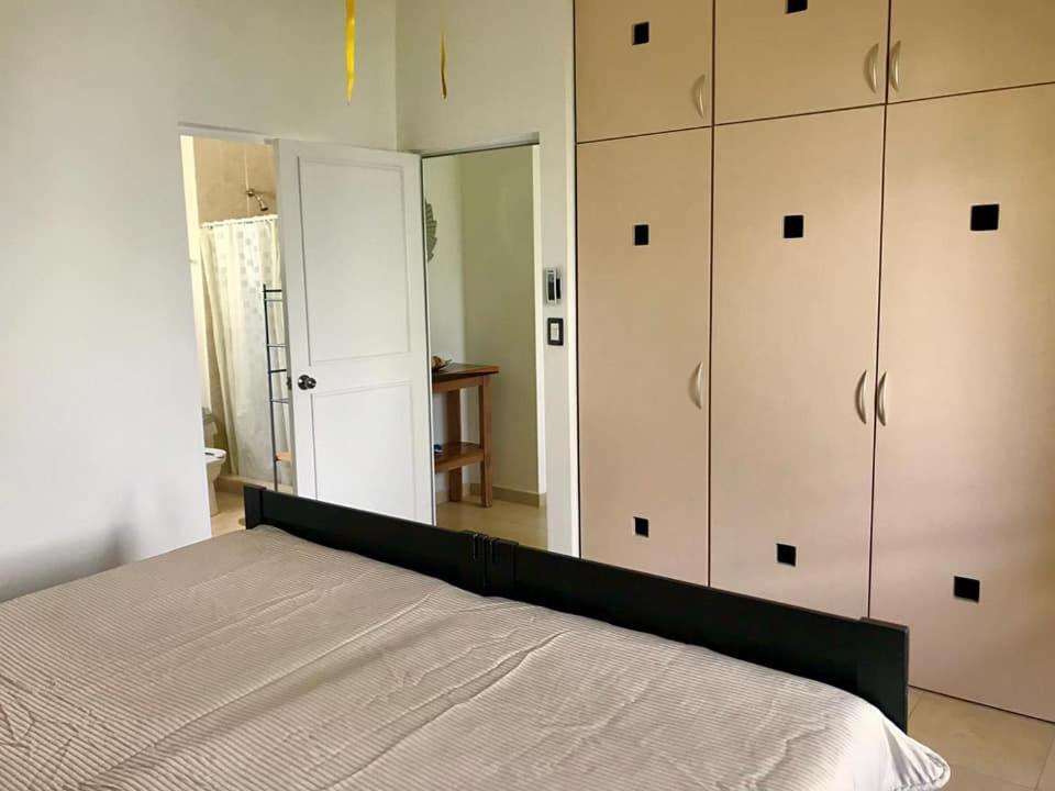 Guest house Casa Mikeles
