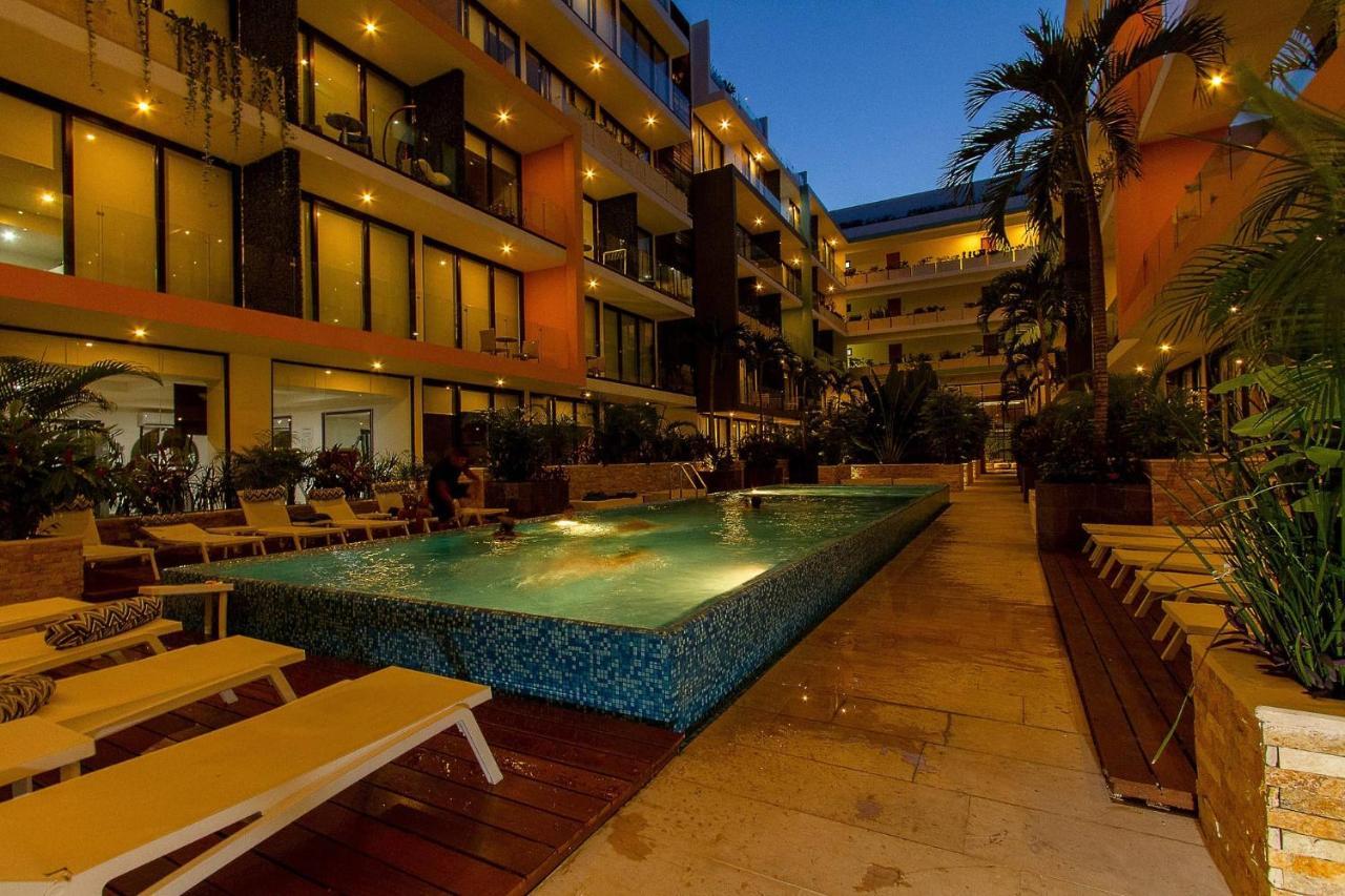 Holiday home Close To 5th Av. W/ Amazing Roof Pool View, Gym, And More!