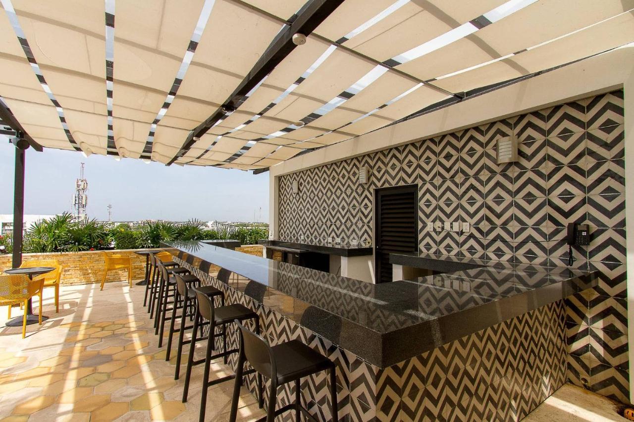 Close To 5th Av. W/ Amazing Roof Pool View, Gym, And More! Holiday home Playa del Carmen
