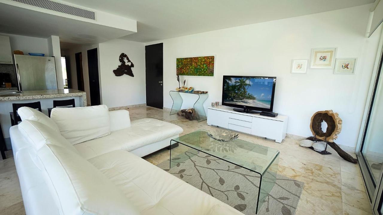 Apartment Elements 216 *