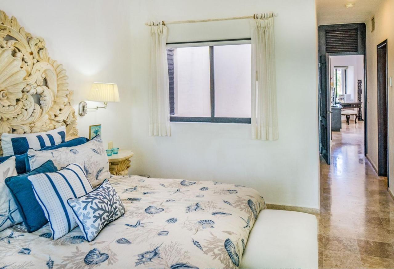Royal Palms 10 Apartment *